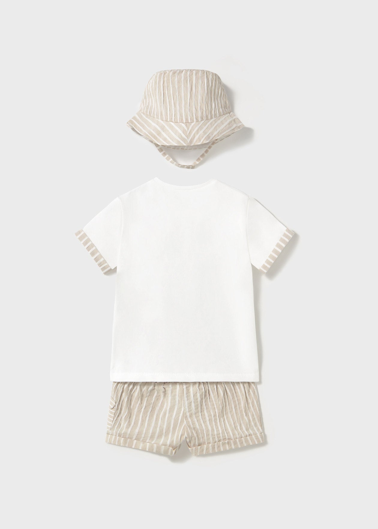 CONJUNTO NIÑO 3 PIEZAS GORRO POLERA SHORT RAIZ MAYORAL