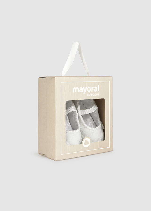ZAPATO NIÑA MERCEDITAS TERCIOPELO CRUDO MAYORAL