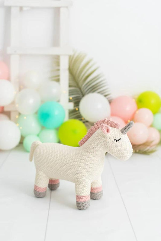 AMIGURUMI UNICORNIO MINI BLANCO