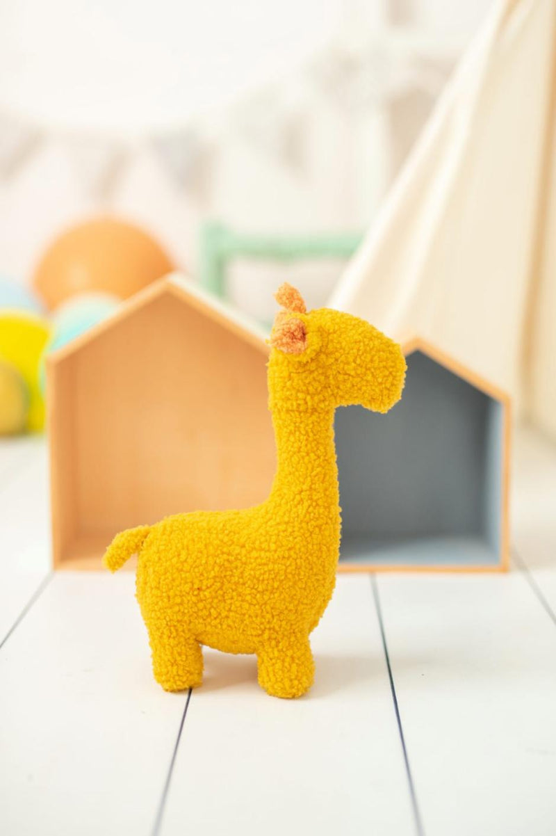 AMIGURUMI BABY JIRAFA AMARILLA