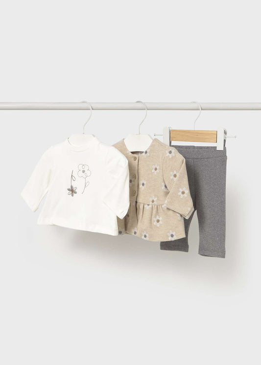 CONJUNTO NIÑA 3 PIEZAS POLERA PANTALON CHALECO ARENA MAYORAL