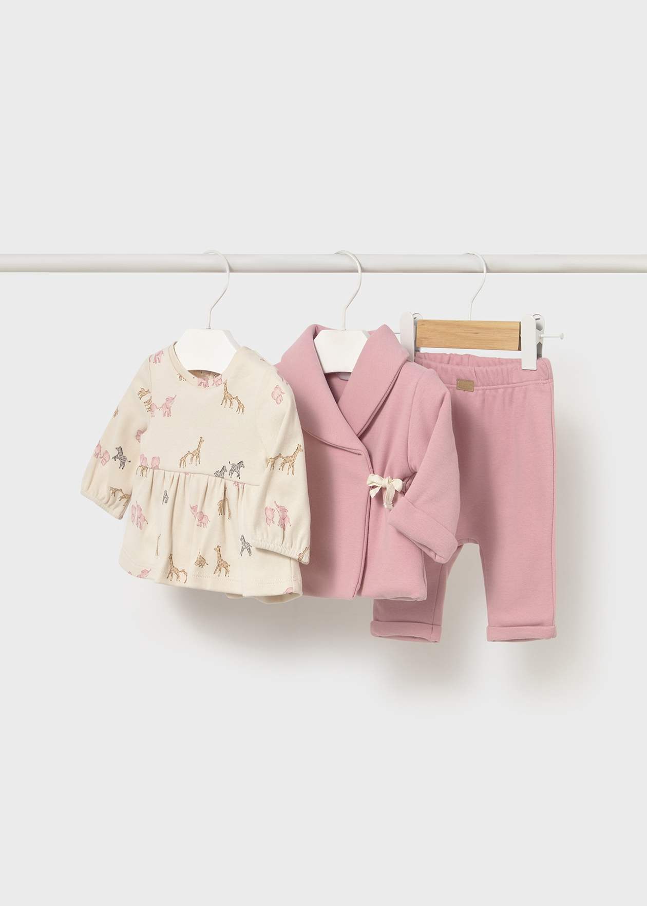 CONJUNTO NIÑA 3 PIEZAS CHAQUETA POLERA PANTALON ORQUIDEA MAYORAL