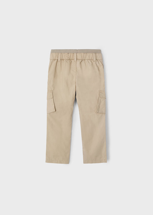 Pantalón cargo almendra Mayoral niño - detalle bolsillos
