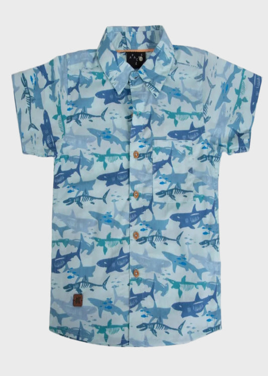 CAMISA NIÑO CELESTE TIBURONES